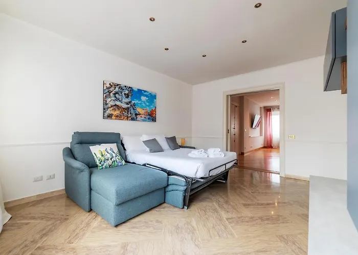 Bright Flat Near Vatican *