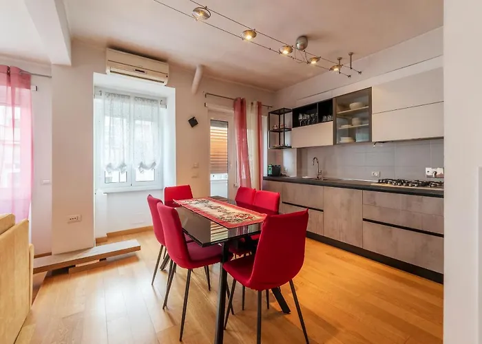 Bright Flat Near Vatican *